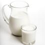 Почему не стоит пить обезжиренное молоко