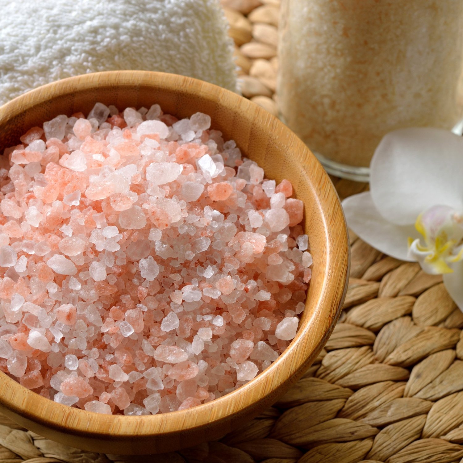 Природная минеральная соль. Розовая соль в Гималаях. Розовая гималайская соль. Гималайская морская соль. Гималайская кристаллическая соль.