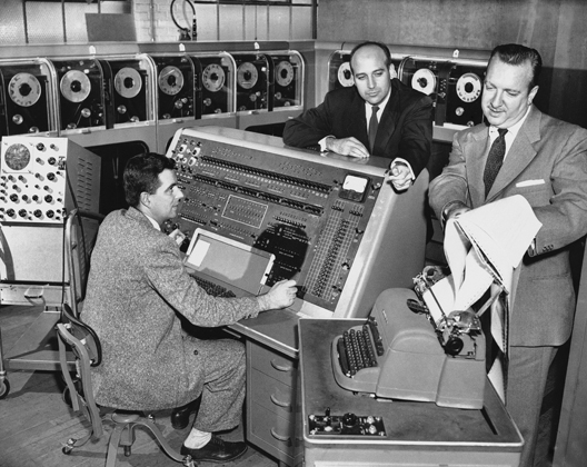 Компьютер анализирует результаты выборов, Филадельфия (США), 1952 год